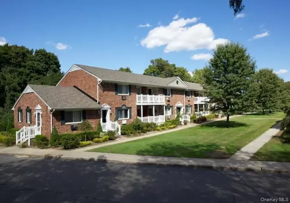 16 Garfield Avenue, Islip, NY, 1 Bedroom Bedrooms, 4 Rooms Rooms,1 BathroomBathrooms,Residential Lease,For Rent,Garfield,0,1031737 16 Garfield Avenue, Islip, NY, 1 Bedroom Bedrooms, 4 Rooms Rooms,1 BathroomBathrooms,Residential Lease,For Rent,Garfield,0,1031737