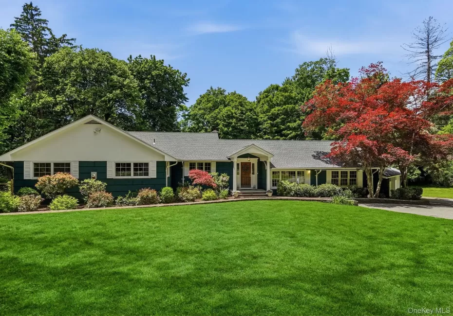 Spectacular sprawling Ranch. Spectacular sprawling Ranch.