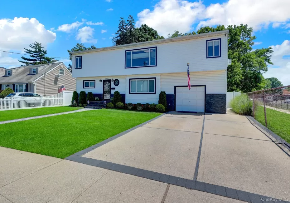 1602 Noble Street, Hempstead, NY, 6 Bedrooms Bedrooms, 13 Rooms Rooms,3 BathroomsBathrooms,Residential,For Rent,Noble,0,1018298 1602 Noble Street, Hempstead, NY, 6 Bedrooms Bedrooms, 13 Rooms Rooms,3 BathroomsBathrooms,Residential,For Rent,Noble,0,1018298