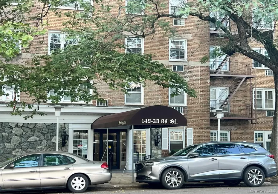 149-30 88th Street, New York, NY, 2 Bedrooms Bedrooms, 5 Rooms Rooms,2 BathroomsBathrooms,Residential,For Rent,88th,0,1030346 149-30 88th Street, New York, NY, 2 Bedrooms Bedrooms, 5 Rooms Rooms,2 BathroomsBathrooms,Residential,For Rent,88th,0,1030346