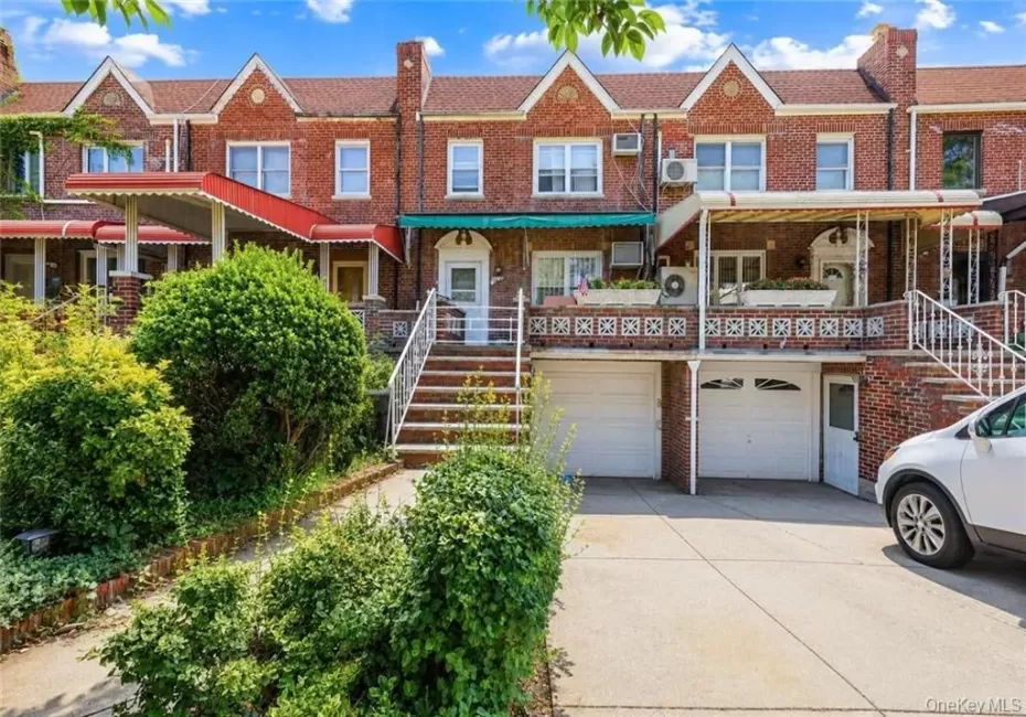 2340 29th Street, New York, NY, 3 Bedrooms Bedrooms, 7 Rooms Rooms,2 BathroomsBathrooms,Residential,For Rent,29th,0,1031642 2340 29th Street, New York, NY, 3 Bedrooms Bedrooms, 7 Rooms Rooms,2 BathroomsBathrooms,Residential,For Rent,29th,0,1031642