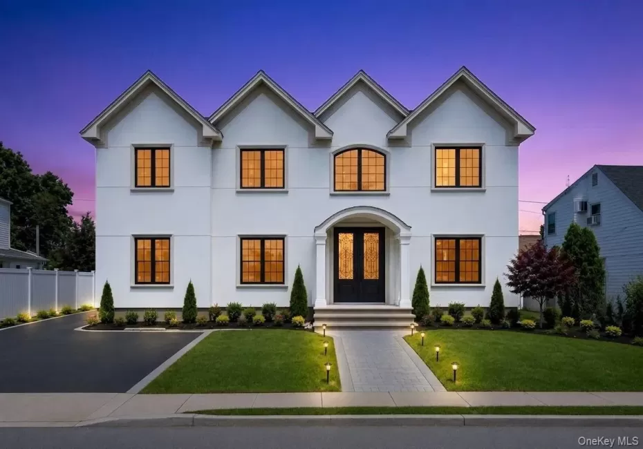 35 Hewitt Street, Oyster Bay, NY, 6 Bedrooms Bedrooms, 6 Rooms Rooms,5 BathroomsBathrooms,Residential,For Rent,Hewitt,0,1029798 35 Hewitt Street, Oyster Bay, NY, 6 Bedrooms Bedrooms, 6 Rooms Rooms,5 BathroomsBathrooms,Residential,For Rent,Hewitt,0,1029798