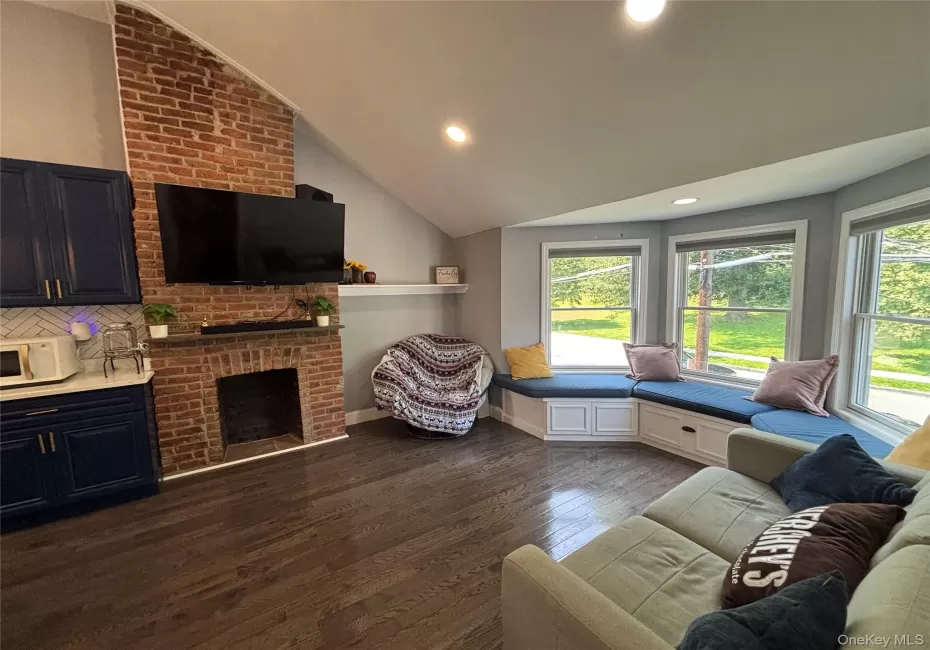 162 Dubois Street, Newburgh (city), NY, 2 Bedrooms Bedrooms, 4 Rooms Rooms,1 BathroomBathrooms,Residential Lease,For Rent,Dubois,0,1031514 162 Dubois Street, Newburgh (city), NY, 2 Bedrooms Bedrooms, 4 Rooms Rooms,1 BathroomBathrooms,Residential Lease,For Rent,Dubois,0,1031514