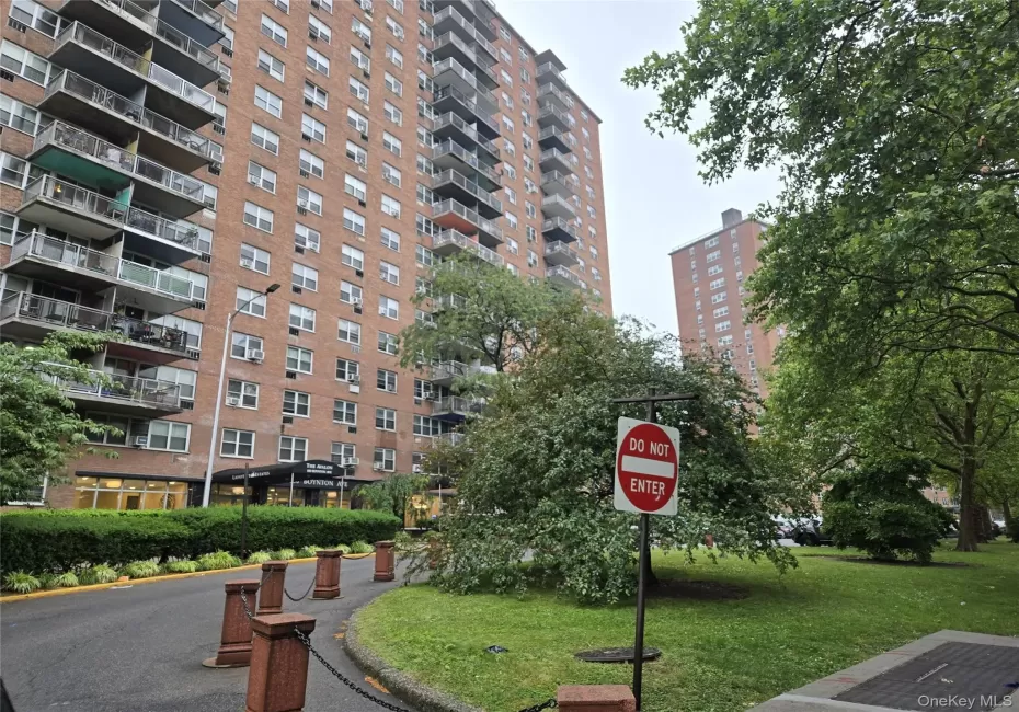 880 Boynton Avenue, New York, NY, 3 Bedrooms Bedrooms, 5 Rooms Rooms,2 BathroomsBathrooms,Residential,For Rent,Boynton,0,1031890 880 Boynton Avenue, New York, NY, 3 Bedrooms Bedrooms, 5 Rooms Rooms,2 BathroomsBathrooms,Residential,For Rent,Boynton,0,1031890