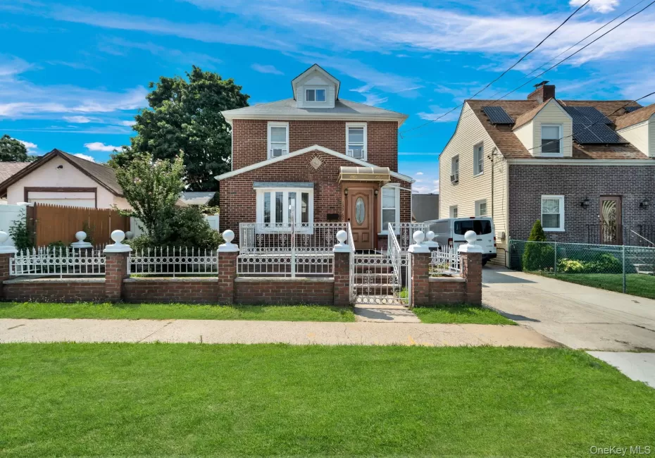 13362 243rd Street, New York, NY, 4 Bedrooms Bedrooms, 7 Rooms Rooms,3 BathroomsBathrooms,Residential,For Rent,243rd,0,1027576 13362 243rd Street, New York, NY, 4 Bedrooms Bedrooms, 7 Rooms Rooms,3 BathroomsBathrooms,Residential,For Rent,243rd,0,1027576