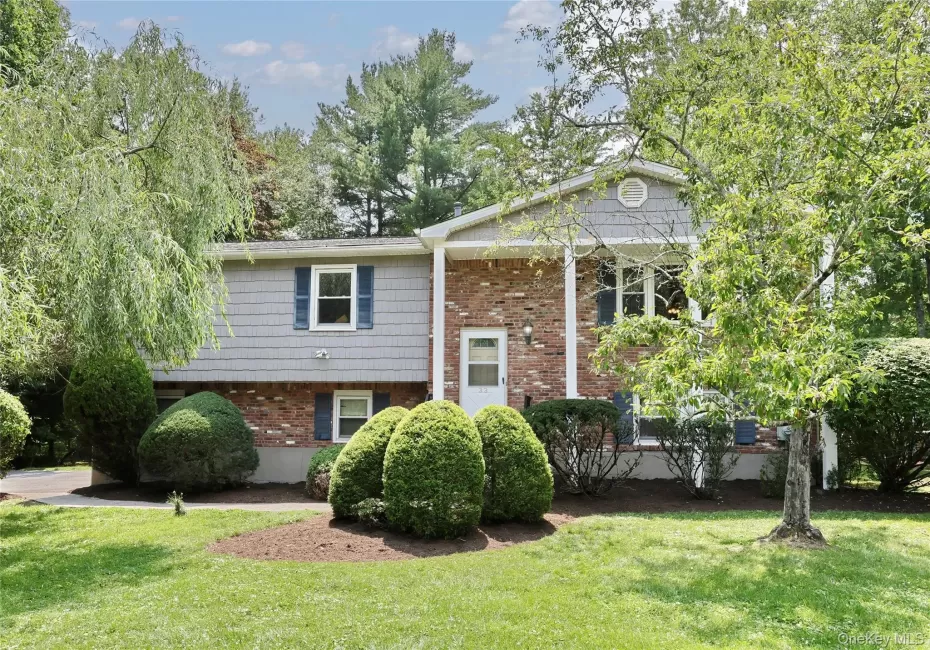 33 Tor View Avenue, Clarkstown, NY, 4 Bedrooms Bedrooms, 9 Rooms Rooms,2 BathroomsBathrooms,Residential,For Rent,Tor View,0,1030983 33 Tor View Avenue, Clarkstown, NY, 4 Bedrooms Bedrooms, 9 Rooms Rooms,2 BathroomsBathrooms,Residential,For Rent,Tor View,0,1030983