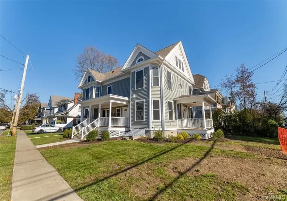 22 Forbus Street, Poughkeepsie, NY, 1 Bedroom Bedrooms, 4 Rooms Rooms,1 BathroomBathrooms,Residential Lease,For Rent,Forbus,0,1031757 22 Forbus Street, Poughkeepsie, NY, 1 Bedroom Bedrooms, 4 Rooms Rooms,1 BathroomBathrooms,Residential Lease,For Rent,Forbus,0,1031757