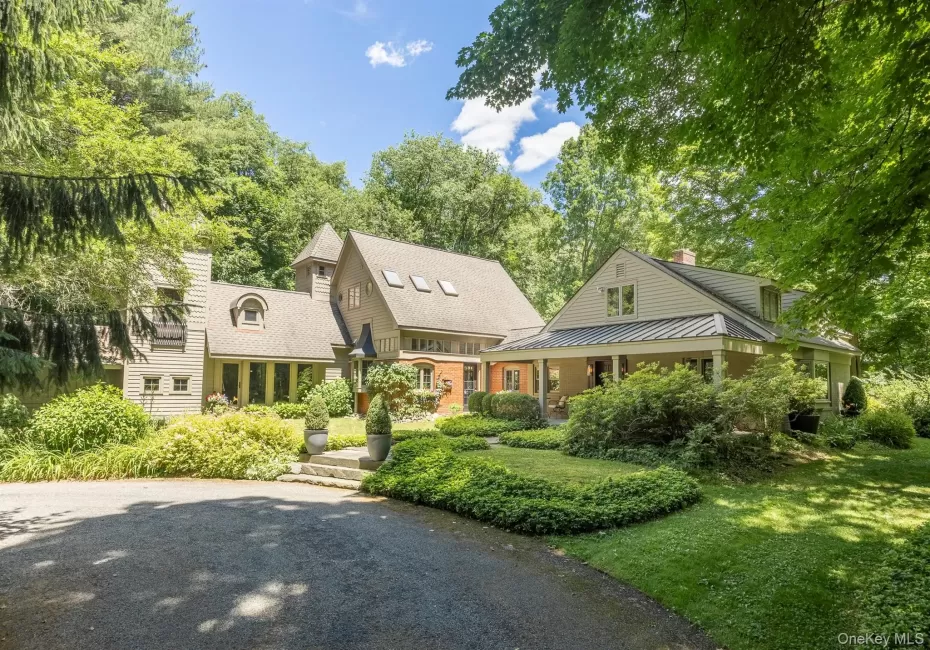 A truly exceptional and special "must see" home and property A truly exceptional and special "must see" home and property