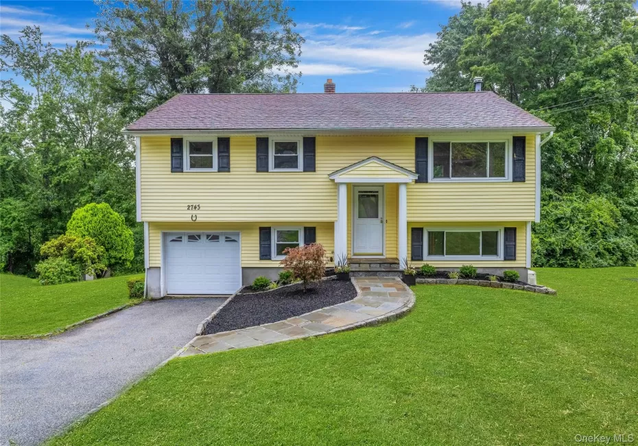 2743 Springhurst Street, Yorktown, NY, 4 Bedrooms Bedrooms, 12 Rooms Rooms,2 BathroomsBathrooms,Residential,For Rent,Springhurst,0,1030699 2743 Springhurst Street, Yorktown, NY, 4 Bedrooms Bedrooms, 12 Rooms Rooms,2 BathroomsBathrooms,Residential,For Rent,Springhurst,0,1030699