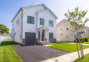 43 Westbury Avenue, North Hempstead, NY, 5 Bedrooms Bedrooms, 9 Rooms Rooms,3 BathroomsBathrooms,Residential,For Rent,Westbury,0,1031927 43 Westbury Avenue, North Hempstead, NY, 5 Bedrooms Bedrooms, 9 Rooms Rooms,3 BathroomsBathrooms,Residential,For Rent,Westbury,0,1031927