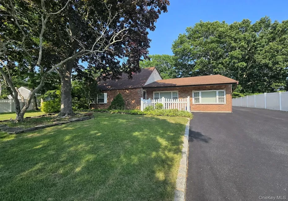 60 Meyer Lane, Brookhaven, NY, 4 Bedrooms Bedrooms, 4 Rooms Rooms,2 BathroomsBathrooms,Residential,For Rent,Meyer,0,1031881 60 Meyer Lane, Brookhaven, NY, 4 Bedrooms Bedrooms, 4 Rooms Rooms,2 BathroomsBathrooms,Residential,For Rent,Meyer,0,1031881