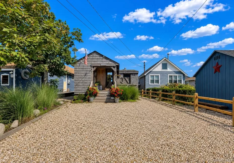 80 Rabbit Lane, Southold, NY, 3 Bedrooms Bedrooms, 7 Rooms Rooms,1 BathroomBathrooms,Residential,For Rent,Rabbit,0,1031857 80 Rabbit Lane, Southold, NY, 3 Bedrooms Bedrooms, 7 Rooms Rooms,1 BathroomBathrooms,Residential,For Rent,Rabbit,0,1031857