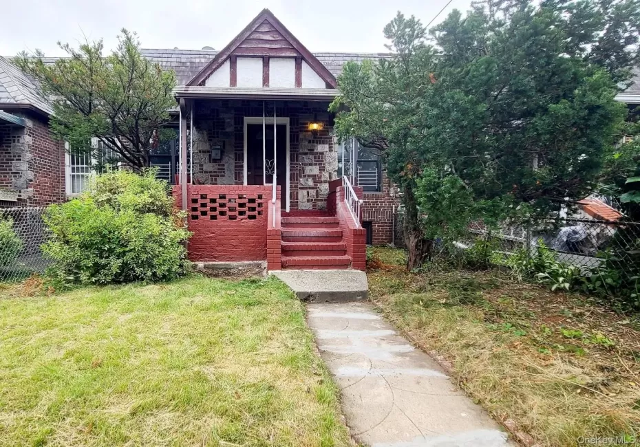 85-78 66th Avenue, New York, NY, 2 Bedrooms Bedrooms, 4 Rooms Rooms,2 BathroomsBathrooms,Residential Lease,For Rent,66th,0,1032103 85-78 66th Avenue, New York, NY, 2 Bedrooms Bedrooms, 4 Rooms Rooms,2 BathroomsBathrooms,Residential Lease,For Rent,66th,0,1032103