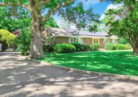 47 Oak Road, Brookhaven, NY, 3 Bedrooms Bedrooms, 8 Rooms Rooms,2 BathroomsBathrooms,Residential,For Rent,Oak,0,1013055 47 Oak Road, Brookhaven, NY, 3 Bedrooms Bedrooms, 8 Rooms Rooms,2 BathroomsBathrooms,Residential,For Rent,Oak,0,1013055