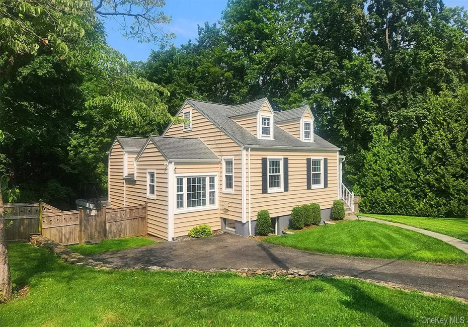 26 Powderhorn Road, Greenburgh, NY, 3 Bedrooms Bedrooms, 8 Rooms Rooms,2 BathroomsBathrooms,Residential,For Rent,Powderhorn,0,1019056 26 Powderhorn Road, Greenburgh, NY, 3 Bedrooms Bedrooms, 8 Rooms Rooms,2 BathroomsBathrooms,Residential,For Rent,Powderhorn,0,1019056
