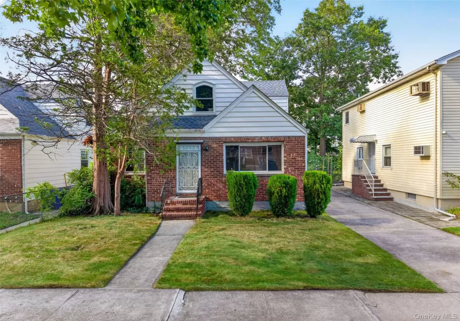 163-07 21st Avenue, New York, NY, 4 Bedrooms Bedrooms, 9 Rooms Rooms,1 BathroomBathrooms,Residential,For Rent,21st,0,1027150 163-07 21st Avenue, New York, NY, 4 Bedrooms Bedrooms, 9 Rooms Rooms,1 BathroomBathrooms,Residential,For Rent,21st,0,1027150