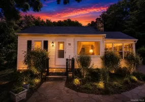 70 Winona Avenue, Newburgh (town), NY, 2 Bedrooms Bedrooms, 4 Rooms Rooms,1 BathroomBathrooms,Residential,For Rent,Winona,0,1028720 70 Winona Avenue, Newburgh (town), NY, 2 Bedrooms Bedrooms, 4 Rooms Rooms,1 BathroomBathrooms,Residential,For Rent,Winona,0,1028720