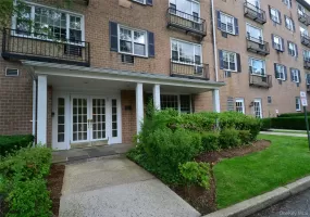 1 Consulate Drive, Eastchester, NY, 1 Bedroom Bedrooms, 3 Rooms Rooms,1 BathroomBathrooms,Residential Lease,For Rent,Consulate,0,1029416 1 Consulate Drive, Eastchester, NY, 1 Bedroom Bedrooms, 3 Rooms Rooms,1 BathroomBathrooms,Residential Lease,For Rent,Consulate,0,1029416