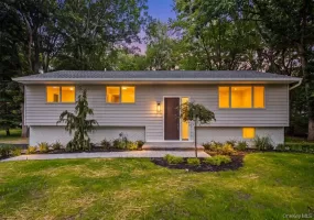 142 Little Tor Road, Clarkstown, NY, 5 Bedrooms Bedrooms, 9 Rooms Rooms,3 BathroomsBathrooms,Residential,For Rent,Little Tor,0,1030368 142 Little Tor Road, Clarkstown, NY, 5 Bedrooms Bedrooms, 9 Rooms Rooms,3 BathroomsBathrooms,Residential,For Rent,Little Tor,0,1030368
