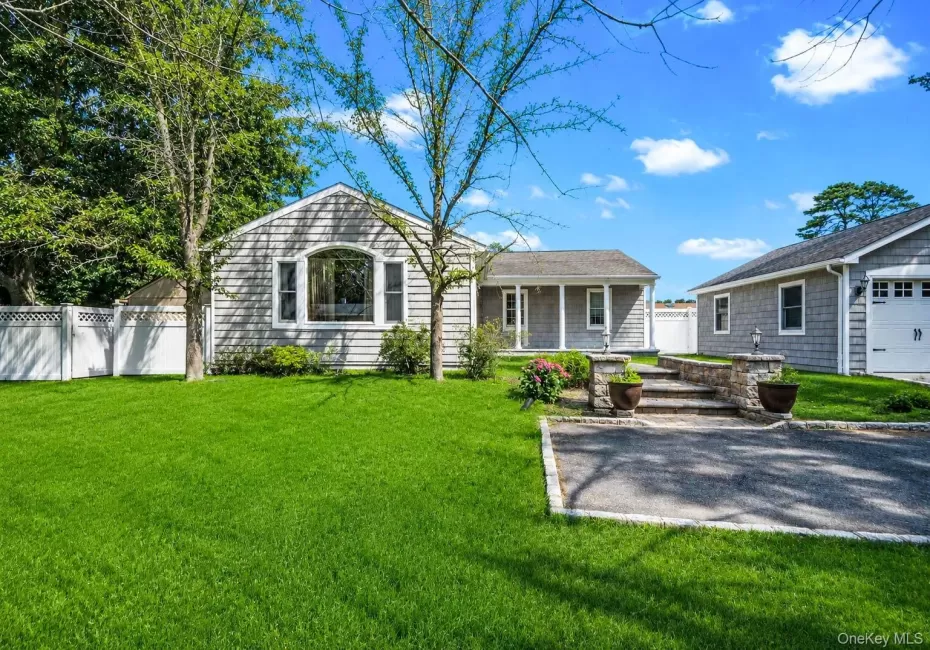23 Cottage Drive, Brookhaven, NY, 3 Bedrooms Bedrooms, 5 Rooms Rooms,2 BathroomsBathrooms,Residential,For Rent,Cottage,0,1030825 23 Cottage Drive, Brookhaven, NY, 3 Bedrooms Bedrooms, 5 Rooms Rooms,2 BathroomsBathrooms,Residential,For Rent,Cottage,0,1030825