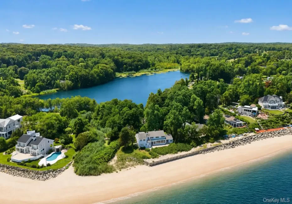 Dream waterfront location Dream waterfront location