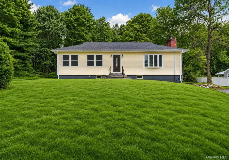 80 Cross Road, La Grange, NY, 4 Bedrooms Bedrooms, 13 Rooms Rooms,3 BathroomsBathrooms,Residential,For Rent,Cross,0,1032011 80 Cross Road, La Grange, NY, 4 Bedrooms Bedrooms, 13 Rooms Rooms,3 BathroomsBathrooms,Residential,For Rent,Cross,0,1032011