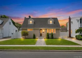 52 Fenimore Street, Hempstead, NY, 4 Bedrooms Bedrooms, 8 Rooms Rooms,3 BathroomsBathrooms,Residential,For Rent,Fenimore,0,1031542 52 Fenimore Street, Hempstead, NY, 4 Bedrooms Bedrooms, 8 Rooms Rooms,3 BathroomsBathrooms,Residential,For Rent,Fenimore,0,1031542