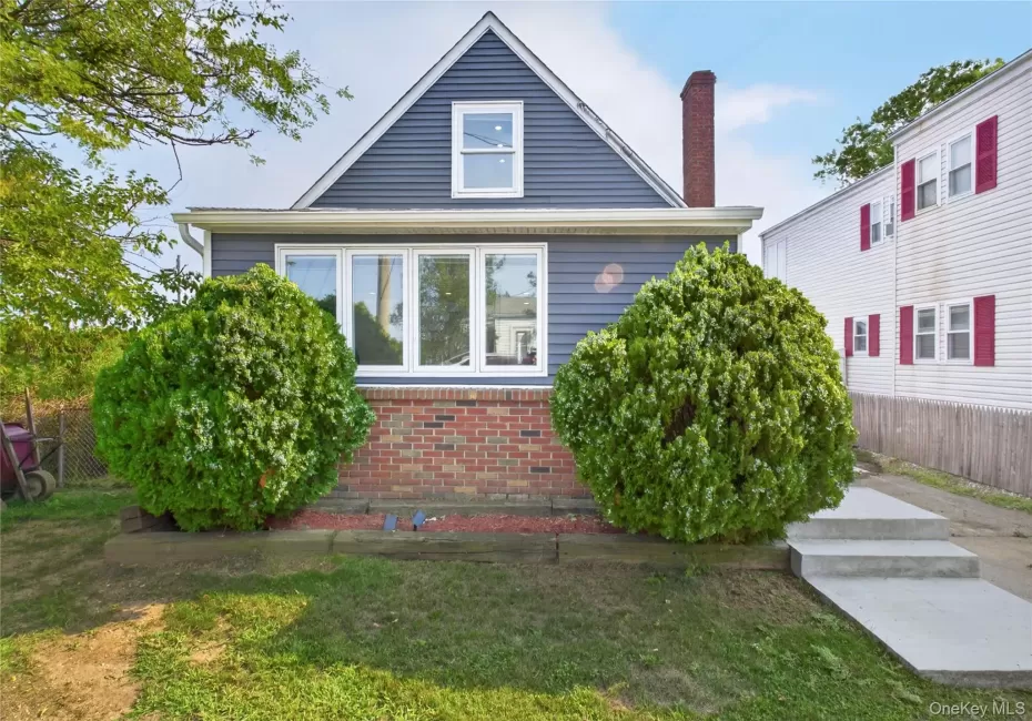 16 Dewey Street, Hempstead, NY, 3 Bedrooms Bedrooms, 7 Rooms Rooms,2 BathroomsBathrooms,Residential,For Rent,Dewey Street,0,1032271 16 Dewey Street, Hempstead, NY, 3 Bedrooms Bedrooms, 7 Rooms Rooms,2 BathroomsBathrooms,Residential,For Rent,Dewey Street,0,1032271
