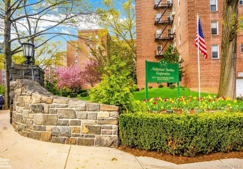 5645 Netherland Avenue, New York, NY, 2 Bedrooms Bedrooms, 4 Rooms Rooms,1 BathroomBathrooms,Residential,For Rent,Netherland,0,1026829 5645 Netherland Avenue, New York, NY, 2 Bedrooms Bedrooms, 4 Rooms Rooms,1 BathroomBathrooms,Residential,For Rent,Netherland,0,1026829