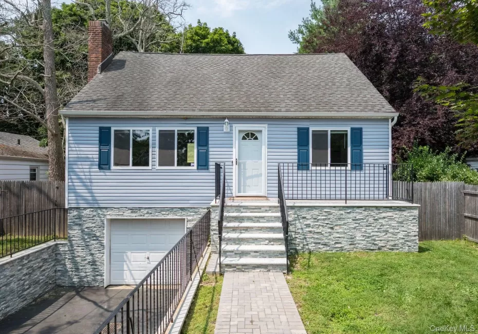 62 Lincoln Avenue, Huntington, NY, 4 Bedrooms Bedrooms, 6 Rooms Rooms,3 BathroomsBathrooms,Residential Lease,For Rent,Lincoln,0,1032222 62 Lincoln Avenue, Huntington, NY, 4 Bedrooms Bedrooms, 6 Rooms Rooms,3 BathroomsBathrooms,Residential Lease,For Rent,Lincoln,0,1032222