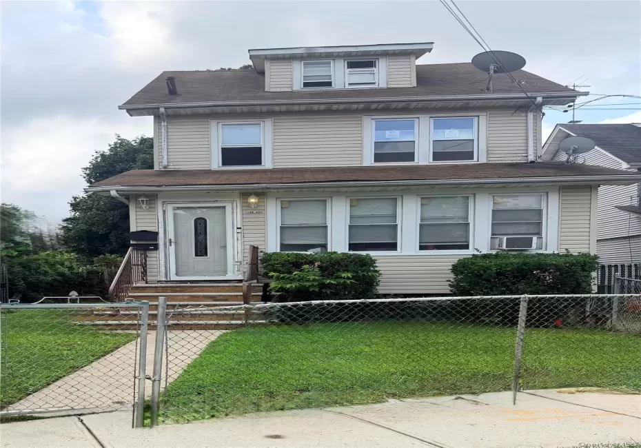 18640 Murdock Avenue, New York, NY, 2 Bedrooms Bedrooms, 5 Rooms Rooms,1 BathroomBathrooms,Residential Lease,For Rent,Murdock,0,1032299 18640 Murdock Avenue, New York, NY, 2 Bedrooms Bedrooms, 5 Rooms Rooms,1 BathroomBathrooms,Residential Lease,For Rent,Murdock,0,1032299