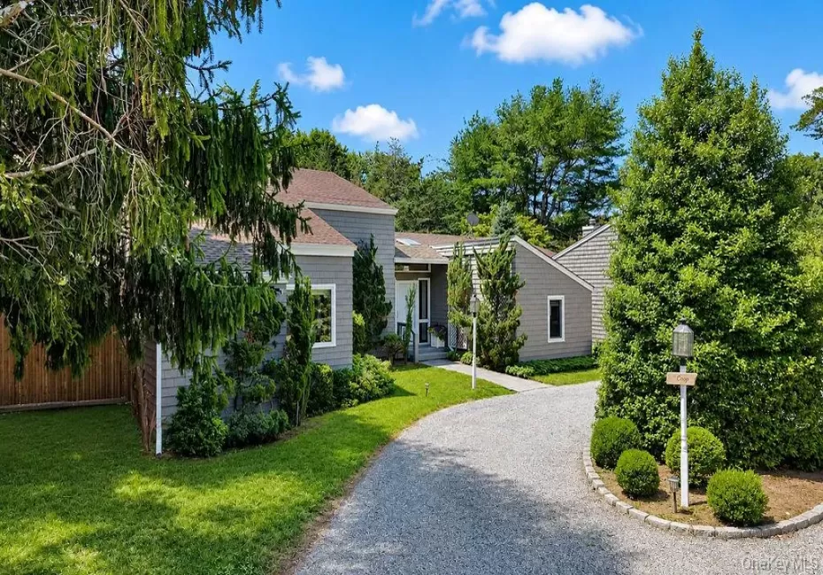 Privately nestled on 1.13 acres Privately nestled on 1.13 acres