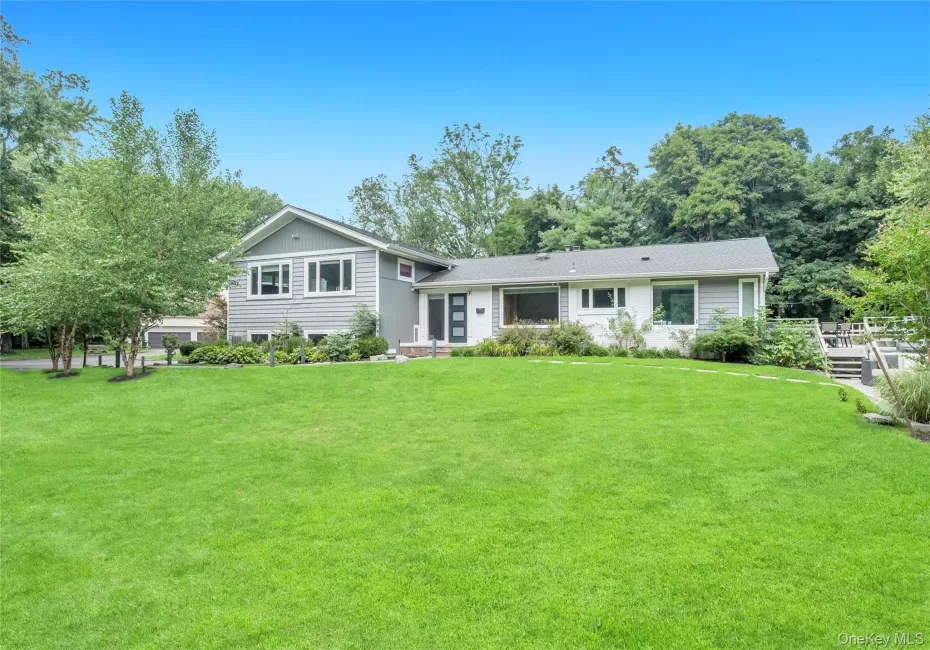125 Hicks Lane, North Hempstead, NY, 5 Bedrooms Bedrooms, 11 Rooms Rooms,3 BathroomsBathrooms,Residential,For Rent,Hicks,0,1031832 125 Hicks Lane, North Hempstead, NY, 5 Bedrooms Bedrooms, 11 Rooms Rooms,3 BathroomsBathrooms,Residential,For Rent,Hicks,0,1031832