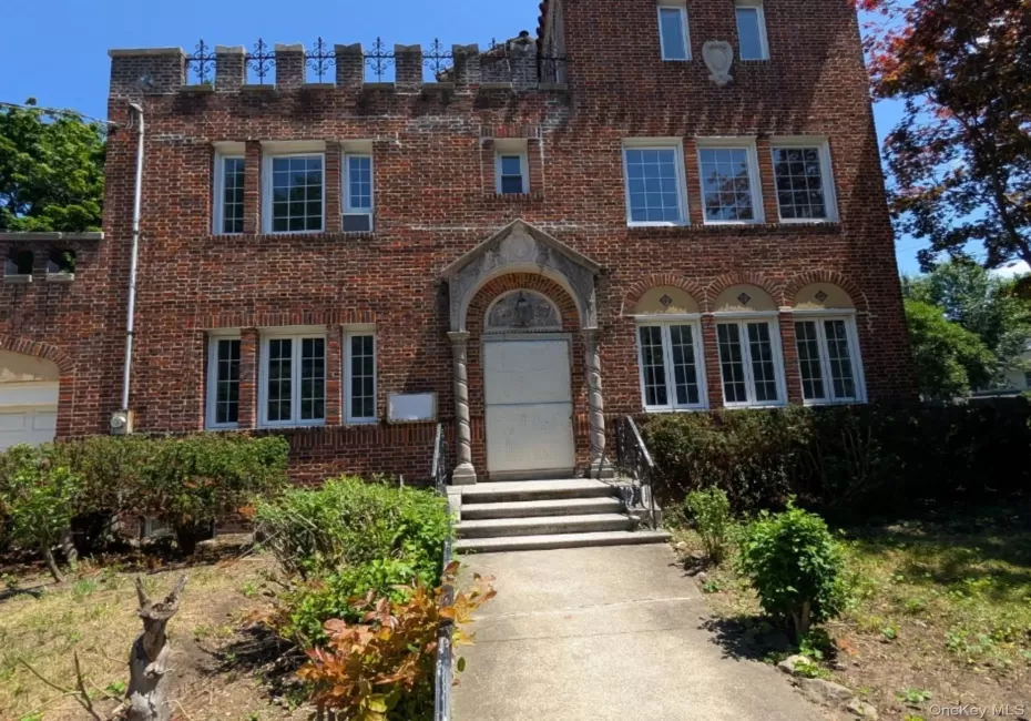 17 Hillside Avenue, North Hempstead, NY, 5 Bedrooms Bedrooms, 10 Rooms Rooms,5 BathroomsBathrooms,Residential,For Rent,Hillside,0,1032354 17 Hillside Avenue, North Hempstead, NY, 5 Bedrooms Bedrooms, 10 Rooms Rooms,5 BathroomsBathrooms,Residential,For Rent,Hillside,0,1032354