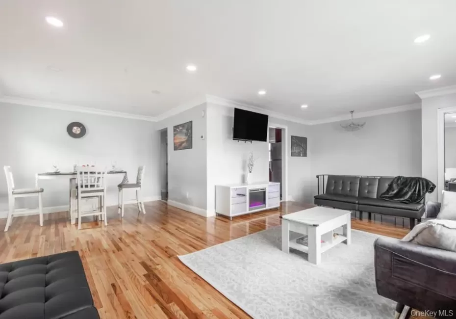14641 224th Street, New York, NY, 3 Bedrooms Bedrooms, 6 Rooms Rooms,1 BathroomBathrooms,Residential Lease,For Rent,224th,0,1027288 14641 224th Street, New York, NY, 3 Bedrooms Bedrooms, 6 Rooms Rooms,1 BathroomBathrooms,Residential Lease,For Rent,224th,0,1027288