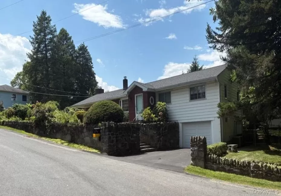 8 Boulder Road, Newburgh (town), NY, 3 Bedrooms Bedrooms, 7 Rooms Rooms,2 BathroomsBathrooms,Residential,For Rent,Boulder,0,1029676 8 Boulder Road, Newburgh (town), NY, 3 Bedrooms Bedrooms, 7 Rooms Rooms,2 BathroomsBathrooms,Residential,For Rent,Boulder,0,1029676