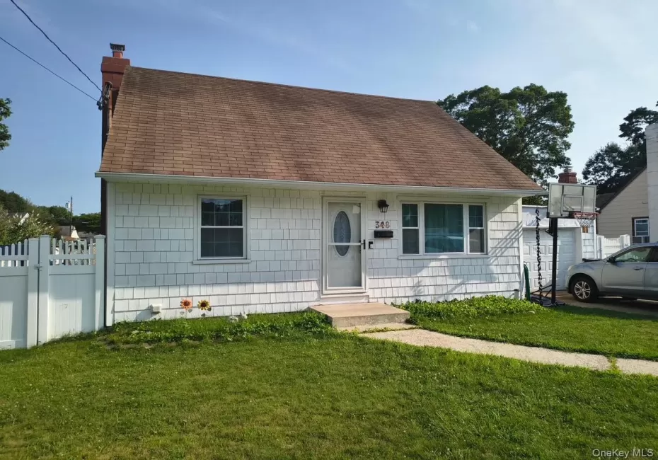 348 Kurzon Road, Islip, NY, 3 Bedrooms Bedrooms, 8 Rooms Rooms,2 BathroomsBathrooms,Residential,For Rent,Kurzon,0,1028337 348 Kurzon Road, Islip, NY, 3 Bedrooms Bedrooms, 8 Rooms Rooms,2 BathroomsBathrooms,Residential,For Rent,Kurzon,0,1028337