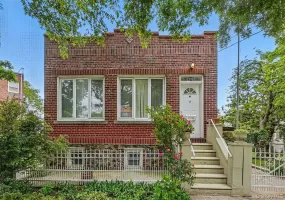 2117 Hazen Street, New York, NY, 3 Bedrooms Bedrooms, 8 Rooms Rooms,2 BathroomsBathrooms,Residential,For Rent,Hazen,0,959618 2117 Hazen Street, New York, NY, 3 Bedrooms Bedrooms, 8 Rooms Rooms,2 BathroomsBathrooms,Residential,For Rent,Hazen,0,959618
