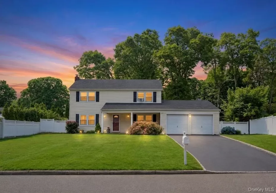 4 Beaverdale Lane, Brookhaven, NY, 3 Bedrooms Bedrooms, 7 Rooms Rooms,2 BathroomsBathrooms,Residential,For Rent,Beaverdale,0,1028735 4 Beaverdale Lane, Brookhaven, NY, 3 Bedrooms Bedrooms, 7 Rooms Rooms,2 BathroomsBathrooms,Residential,For Rent,Beaverdale,0,1028735