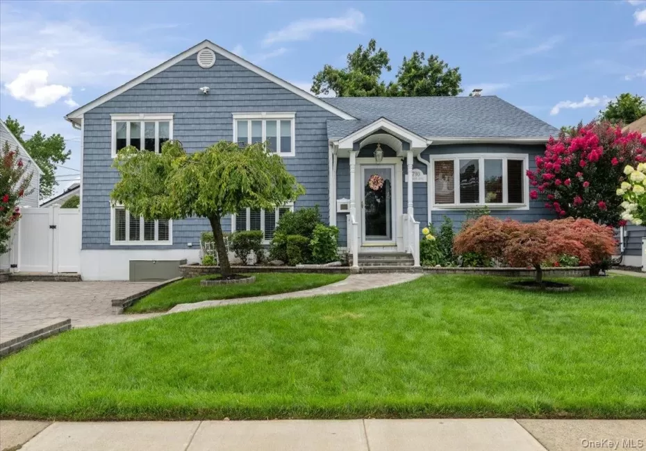 790 Wenwood Drive, Hempstead, NY, 3 Bedrooms Bedrooms, 8 Rooms Rooms,2 BathroomsBathrooms,Residential,For Rent,Wenwood,0,1031476 790 Wenwood Drive, Hempstead, NY, 3 Bedrooms Bedrooms, 8 Rooms Rooms,2 BathroomsBathrooms,Residential,For Rent,Wenwood,0,1031476
