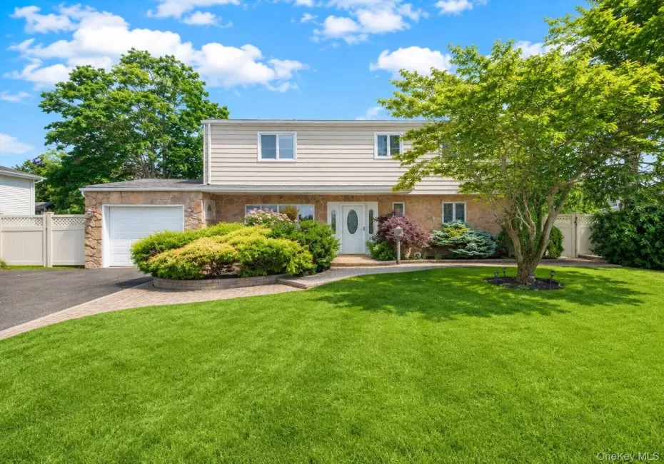 301 22nd Street, Babylon, NY, 3 Bedrooms Bedrooms, 9 Rooms Rooms,2 BathroomsBathrooms,Residential,For Rent,22nd,0,1032535 301 22nd Street, Babylon, NY, 3 Bedrooms Bedrooms, 9 Rooms Rooms,2 BathroomsBathrooms,Residential,For Rent,22nd,0,1032535