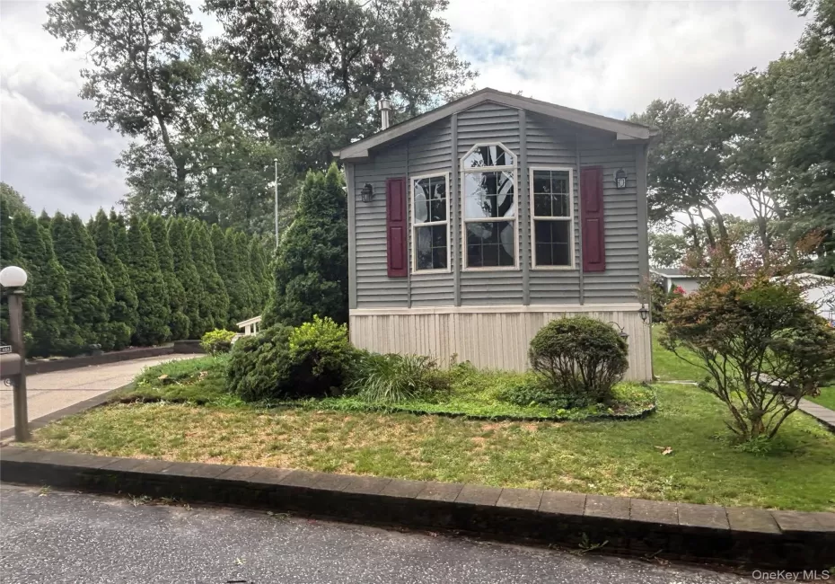 1661 Old Country Road, Riverhead, NY, 2 Bedrooms Bedrooms, 6 Rooms Rooms,2 BathroomsBathrooms,Residential,For Rent,Old Country,0,1032525 1661 Old Country Road, Riverhead, NY, 2 Bedrooms Bedrooms, 6 Rooms Rooms,2 BathroomsBathrooms,Residential,For Rent,Old Country,0,1032525