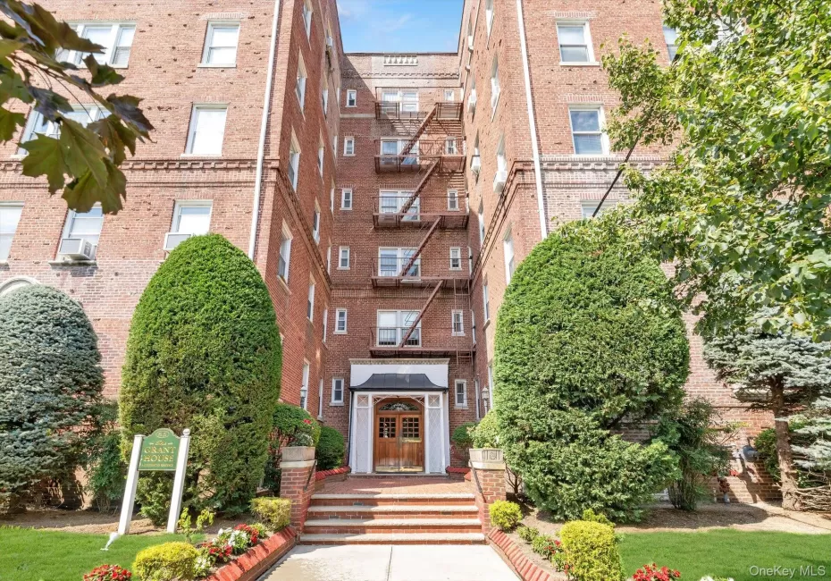 55 Grand Avenue, Hempstead, NY, 2 Bedrooms Bedrooms, 5 Rooms Rooms,1 BathroomBathrooms,Residential,For Rent,Grand,0,1030693 55 Grand Avenue, Hempstead, NY, 2 Bedrooms Bedrooms, 5 Rooms Rooms,1 BathroomBathrooms,Residential,For Rent,Grand,0,1030693