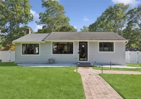 27 Atlantic Avenue, Southampton, NY, 2 Bedrooms Bedrooms, 5 Rooms Rooms,1 BathroomBathrooms,Residential Lease,For Rent,Atlantic,0,1032565 27 Atlantic Avenue, Southampton, NY, 2 Bedrooms Bedrooms, 5 Rooms Rooms,1 BathroomBathrooms,Residential Lease,For Rent,Atlantic,0,1032565