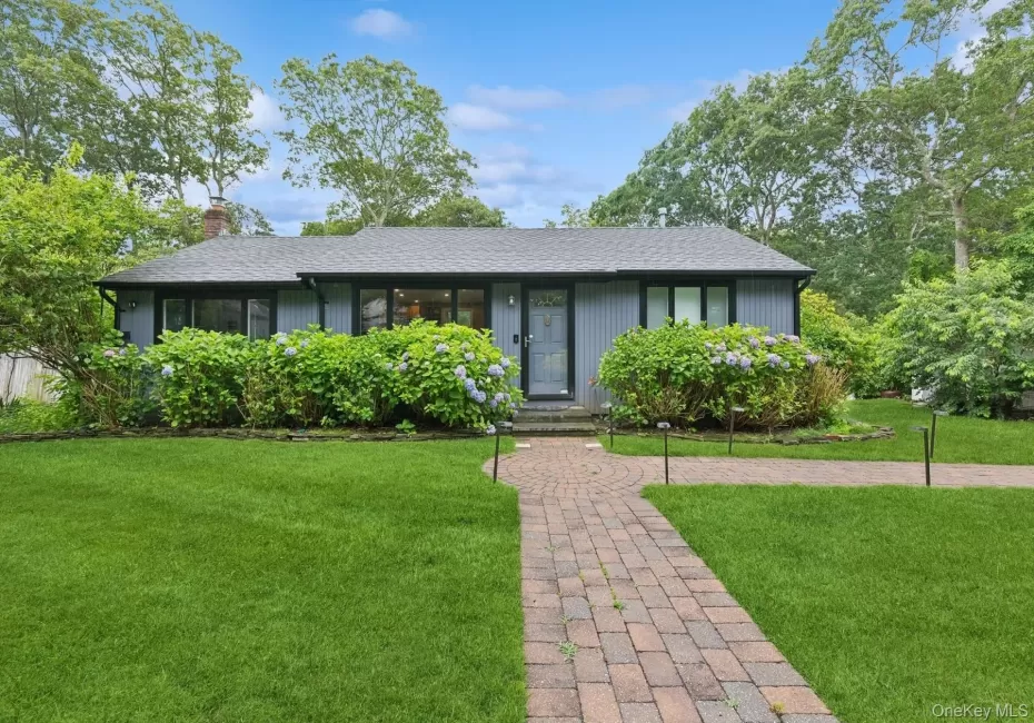27 Atlantic Avenue, Southampton, NY, 2 Bedrooms Bedrooms, 5 Rooms Rooms,1 BathroomBathrooms,Residential Lease,For Rent,Atlantic,0,1032565 27 Atlantic Avenue, Southampton, NY, 2 Bedrooms Bedrooms, 5 Rooms Rooms,1 BathroomBathrooms,Residential Lease,For Rent,Atlantic,0,1032565