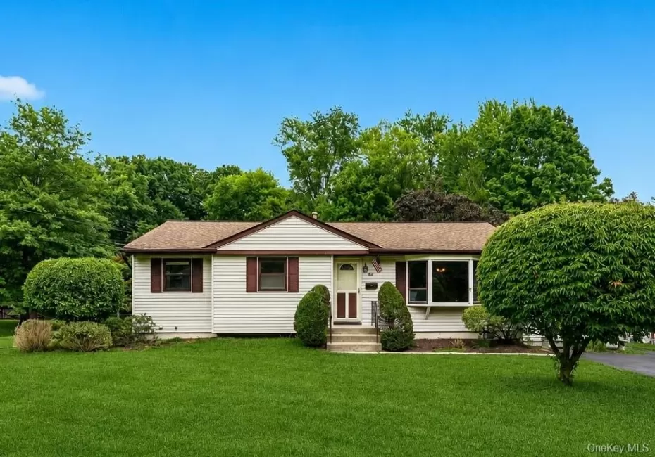 4 bedroom, 2 bath ranch in Nanuet, Clarkstown schools 4 bedroom, 2 bath ranch in Nanuet, Clarkstown schools