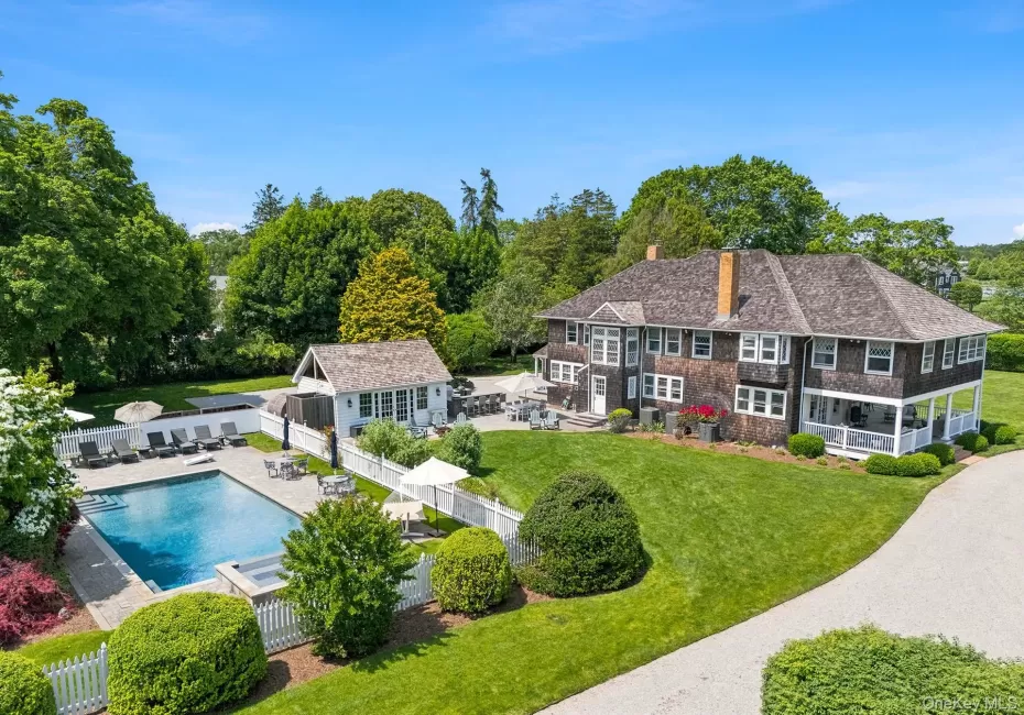 41 Seafield Lane, Southampton, NY, 8 Bedrooms Bedrooms, 12 Rooms Rooms,6 BathroomsBathrooms,Residential,For Rent,Seafield,0,1032578 41 Seafield Lane, Southampton, NY, 8 Bedrooms Bedrooms, 12 Rooms Rooms,6 BathroomsBathrooms,Residential,For Rent,Seafield,0,1032578
