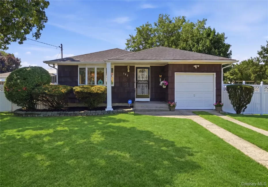 382 Hawkins Road, Brookhaven, NY, 3 Bedrooms Bedrooms, 6 Rooms Rooms,1 BathroomBathrooms,Residential,For Rent,Hawkins,0,1028322 382 Hawkins Road, Brookhaven, NY, 3 Bedrooms Bedrooms, 6 Rooms Rooms,1 BathroomBathrooms,Residential,For Rent,Hawkins,0,1028322
