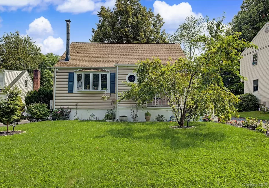 12 Saratoga Road, Greenburgh, NY, 4 Bedrooms Bedrooms, 8 Rooms Rooms,3 BathroomsBathrooms,Residential,For Rent,Saratoga,0,1032592 12 Saratoga Road, Greenburgh, NY, 4 Bedrooms Bedrooms, 8 Rooms Rooms,3 BathroomsBathrooms,Residential,For Rent,Saratoga,0,1032592