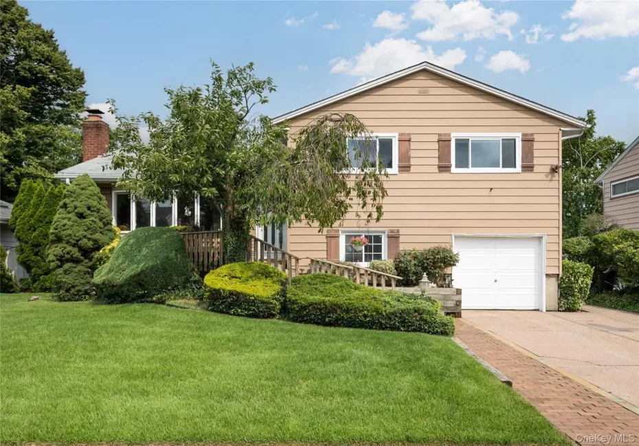 10 Primrose Avenue, Oyster Bay, NY, 4 Bedrooms Bedrooms, 12 Rooms Rooms,3 BathroomsBathrooms,Residential,For Rent,Primrose,0,1032204 10 Primrose Avenue, Oyster Bay, NY, 4 Bedrooms Bedrooms, 12 Rooms Rooms,3 BathroomsBathrooms,Residential,For Rent,Primrose,0,1032204